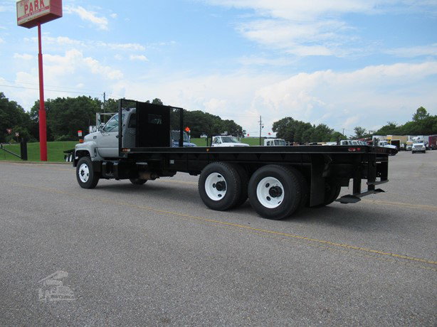 2002 Chevrolet Kodiak C8500 Flatbed Truck for sale — view 5