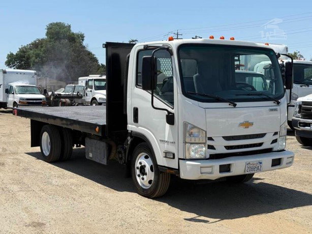 2017 Chevrolet LCF5500HD Flatbed Truck for sale — view 2