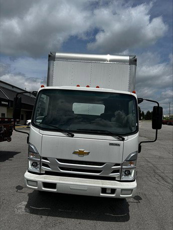 2023 Chevrolet LCF5500XD Box Truck for sale — view 2