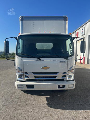 2023 Chevrolet LCF5500XD Box Truck for sale — view 3