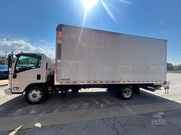 2023 Chevrolet LCF5500XD Box Truck for sale — view 3