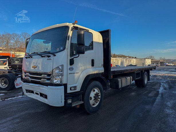 2019 Chevrolet LCF6500XD Flatbed Truck for sale — view 3
