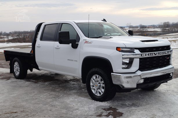 2022 Chevrolet Silverado 2500 Flatbed Truck for sale — view 2