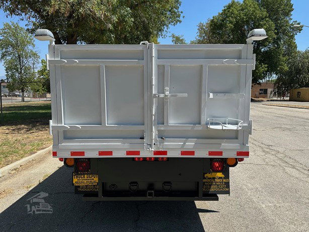2013 Chevrolet Silverado 2500 Flatbed Truck for sale — view 5