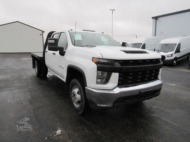 2022 Chevrolet Silverado 3500 Flatbed Truck for sale — view 2