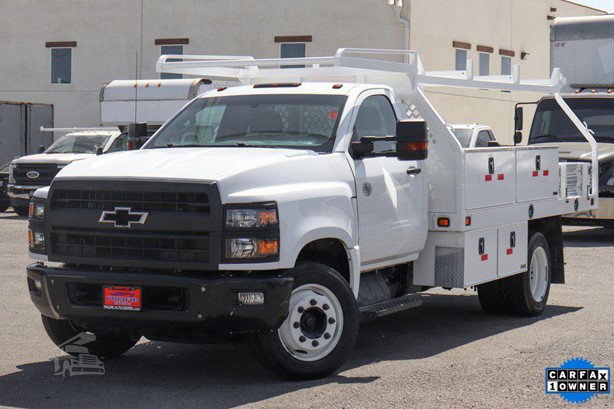 2020 Chevrolet Silverado 4500 Flatbed Truck for sale — view 3