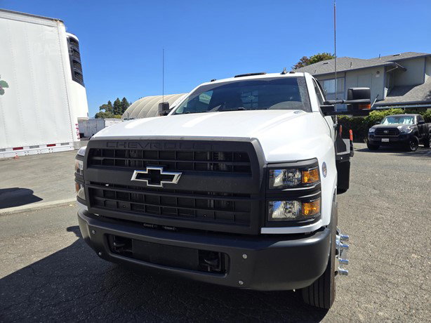 2022 Chevrolet Silverado 5500 Flatbed Truck for sale — view 2