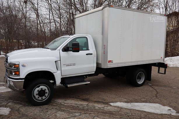 2022 Chevrolet Silverado 5500 Box Truck for sale — view 2