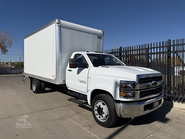2022 Chevrolet Silverado 5500 Box Truck for sale — view 3