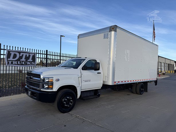2022 Chevrolet Silverado 6500 Box Truck for sale — view 2