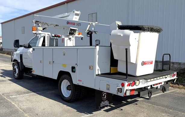 2019 Chevrolet Silverado 6500 Service and Utility Truck for sale — view 3