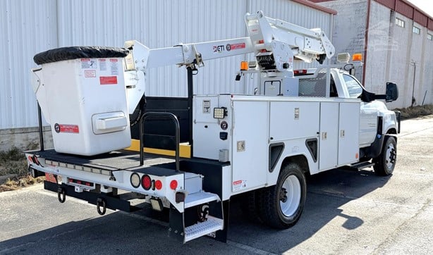 2019 Chevrolet Silverado 6500 Service and Utility Truck for sale — view 5