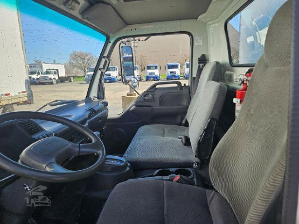 2005 Chevrolet W5 Box Truck for sale — view 5
