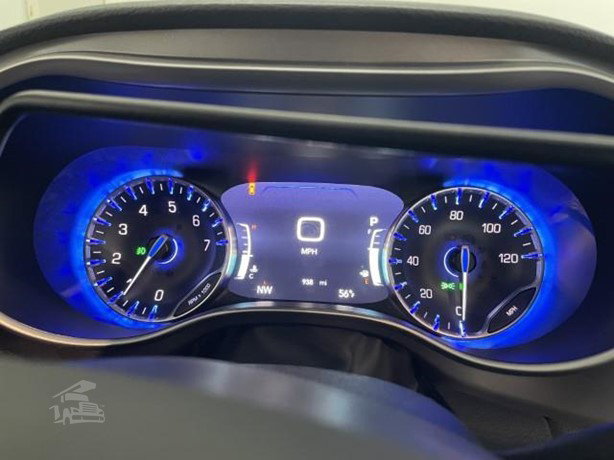 2023 Chrysler Pacifica Van - Passenger for sale — view 2
