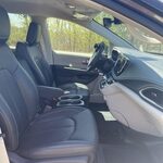 2023 Chrysler Pacifica Van - Passenger for sale — view 5