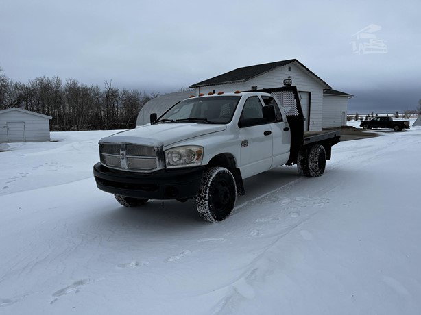 2008 Dodge RAM 3500 Flatbed Truck for sale — view 4