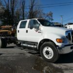 2005 Ford F750 SD Flatbed Truck for sale
