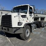 2016 Freightliner 108SD Cab Chassis Truck for sale — view 2