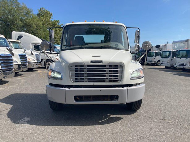 2020 Freightliner Business Class Cab Chassis Truck for sale — view 2