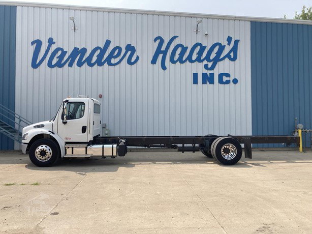 2020 Freightliner Business Class Cab Chassis Truck for sale — view 2