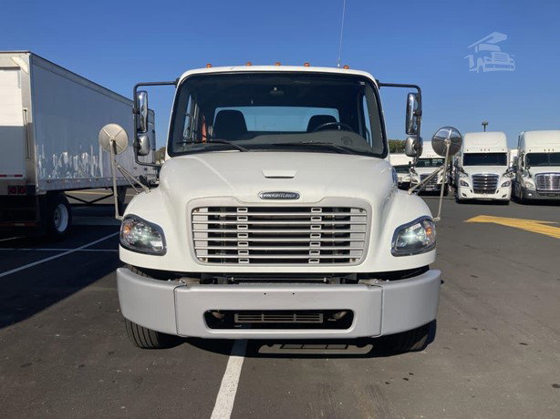 2020 Freightliner Business Class Cab Chassis Truck for sale — view 2