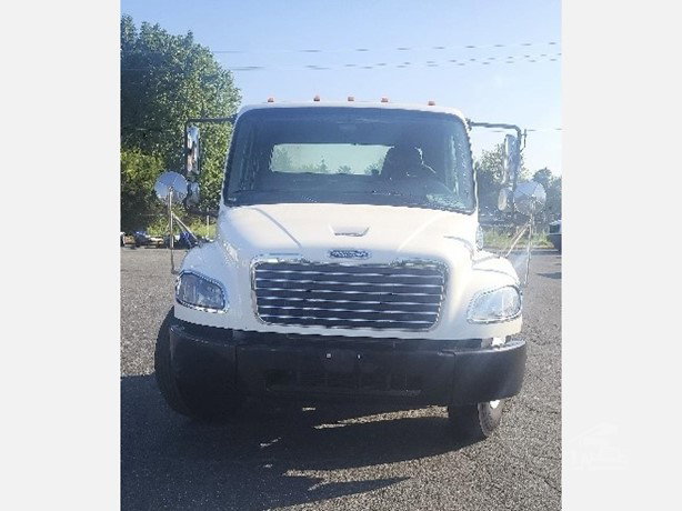 2020 Freightliner Business Class Cab Chassis Truck for sale — view 2