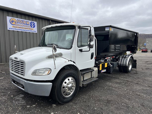 2017 Freightliner Business Class Hook Lift Truck for sale — view 2