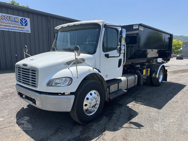 2017 Freightliner Business Class Hook Lift Truck for sale — view 2