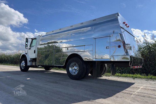 2007 Freightliner Business Class Tanker Truck - Fuel for sale — view 2