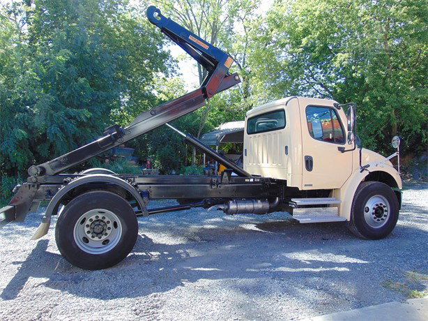 2010 Freightliner Business Class Hook Lift Truck for sale — view 2