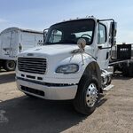 2016 Freightliner Business Class Cab Chassis Truck for sale — view 2