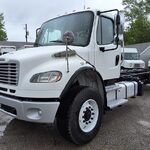 2015 Freightliner Business Class Cab Chassis Truck for sale — view 2