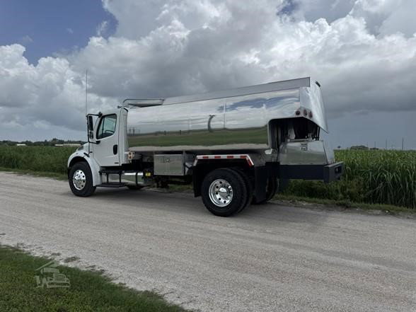 2006 Freightliner Business Class Tanker Truck - Fuel for sale — view 2