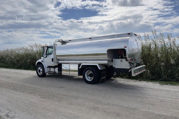 2006 Freightliner Business Class Tanker Truck - Fuel for sale — view 2