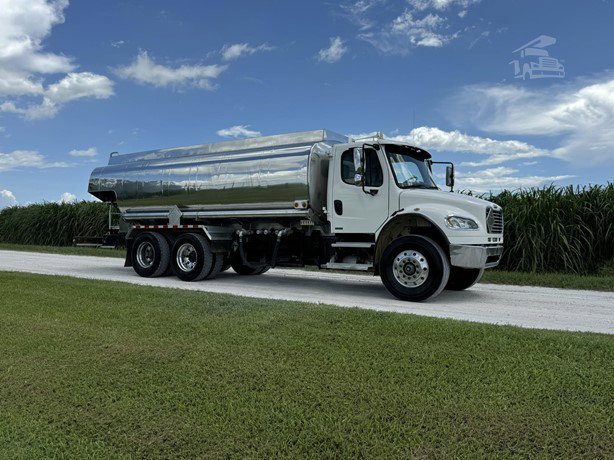 2005 Freightliner Business Class Tanker Truck - Fuel for sale — view 2