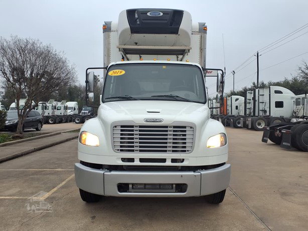 2019 Freightliner Business Class Refrigerated Truck for sale — view 2