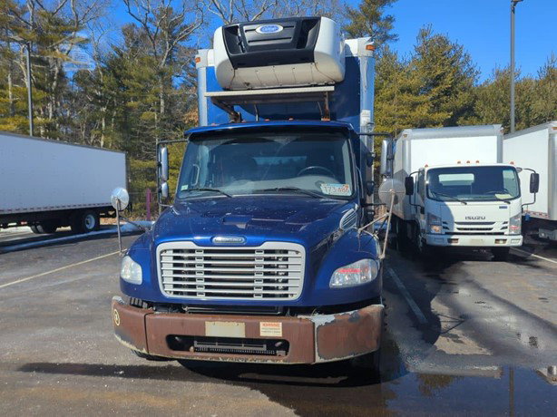 2019 Freightliner Business Class Refrigerated Truck for sale — view 2