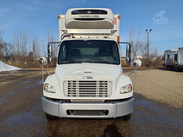 2019 Freightliner Business Class Refrigerated Truck for sale — view 2