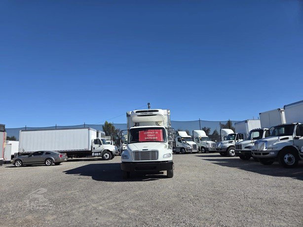 2019 Freightliner Business Class Refrigerated Truck for sale — view 2