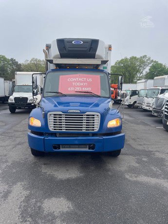 2019 Freightliner Business Class Refrigerated Truck for sale — view 2