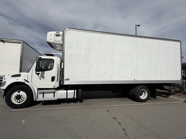 2019 Freightliner Business Class Refrigerated Truck for sale — view 2