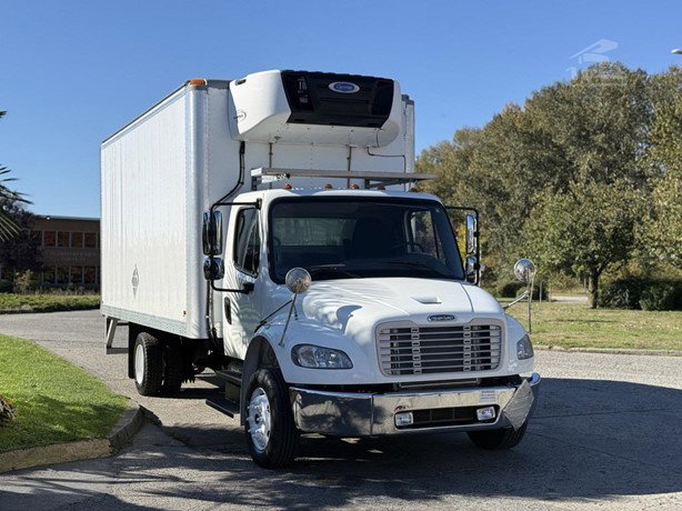 2017 Freightliner Business Class Refrigerated Truck for sale — view 2