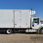 2006 Freightliner Business Class Refrigerated Truck for sale — view 2