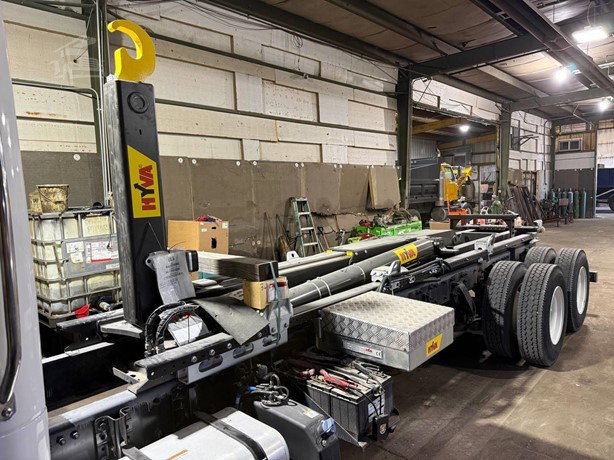 2021 Freightliner Business Class Hook Lift Truck for sale — view 3
