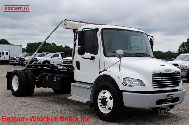 2021 Freightliner Business Class Hook Lift Truck for sale — view 3