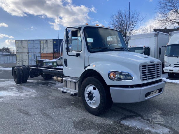 2020 Freightliner Business Class Cab Chassis Truck for sale — view 3