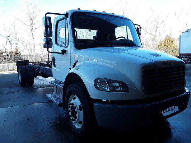 2020 Freightliner Business Class Cab Chassis Truck for sale — view 3