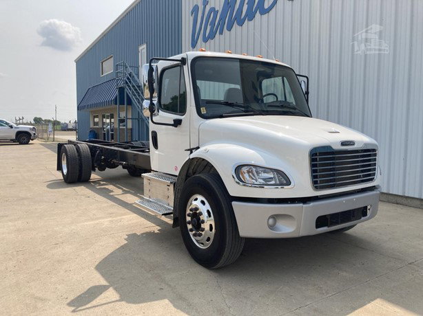 2020 Freightliner Business Class Cab Chassis Truck for sale — view 3