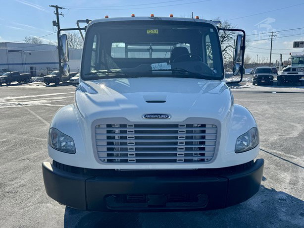 2018 Freightliner Business Class Hook Lift Truck for sale — view 3