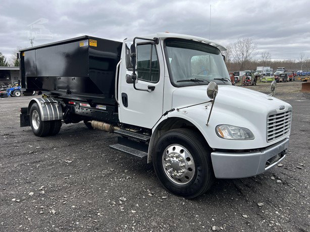 2017 Freightliner Business Class Hook Lift Truck for sale — view 3